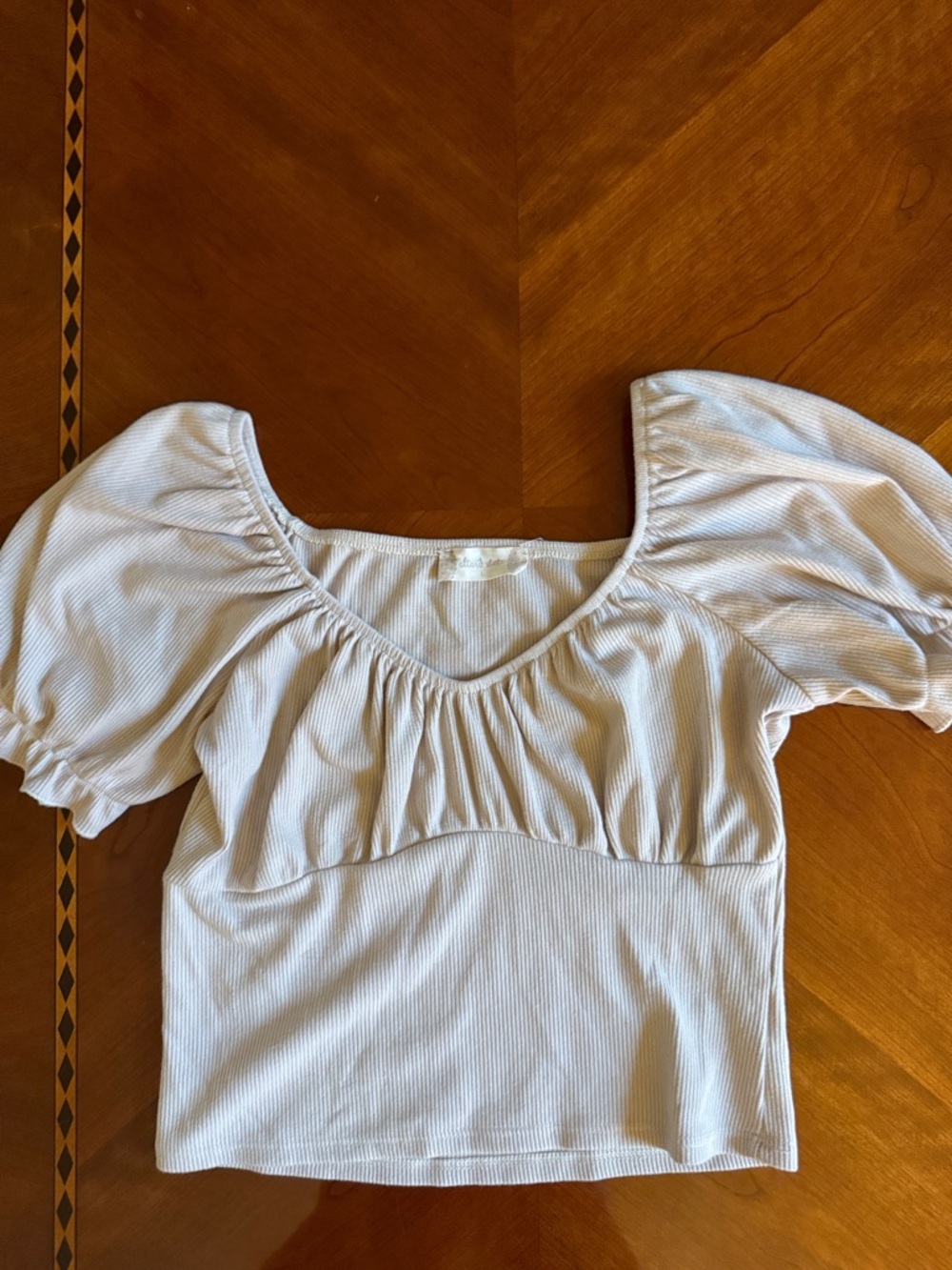 Women’s Puff-Sleeve Ribbed Top in Light Taupe
